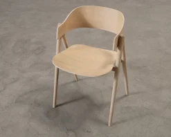 Forms & Objects Hennie matstol i ek