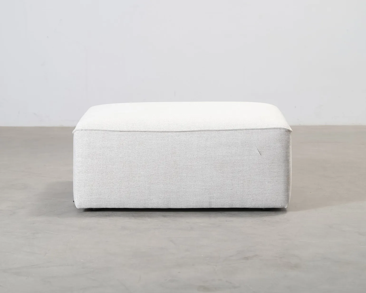 Forms & Objects Isa fotpall