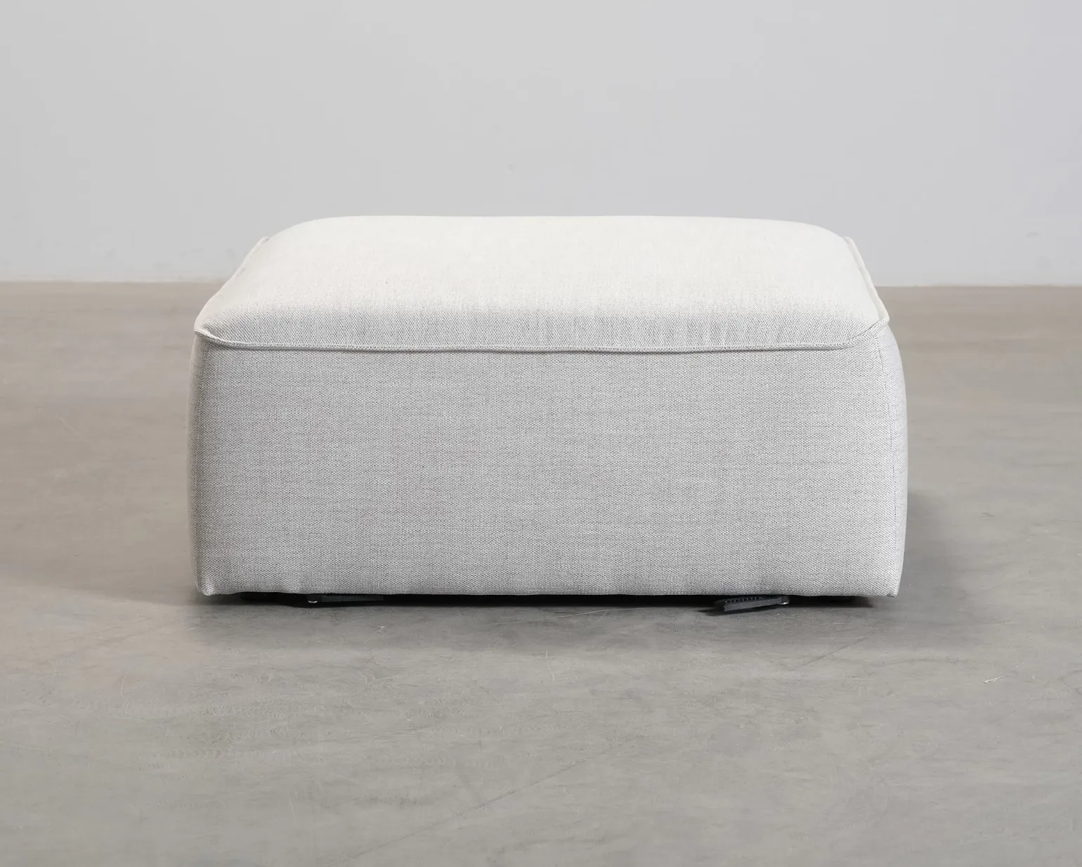 Forms & Objects Isa fotpall