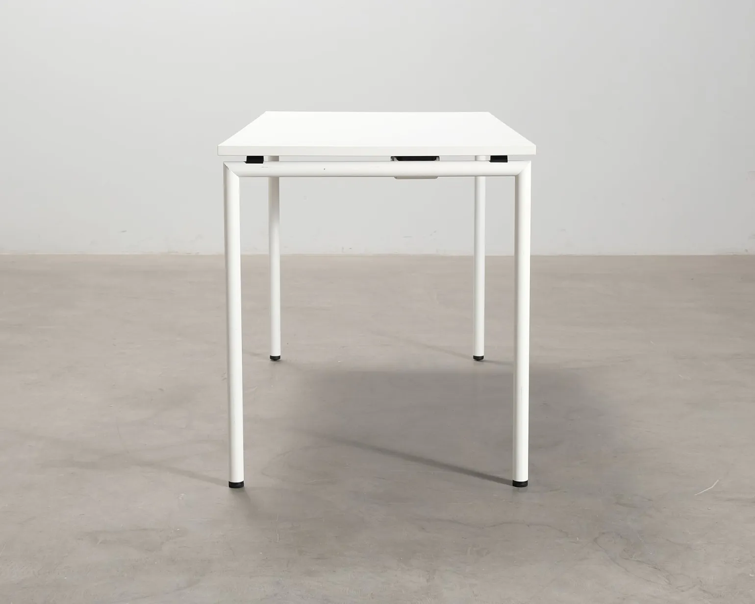 Four Design Contemporary matbord vit