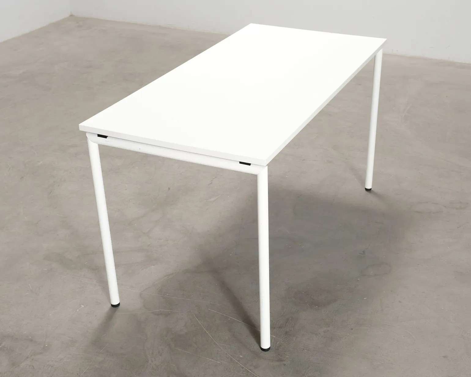 Four Design Contemporary matbord vit
