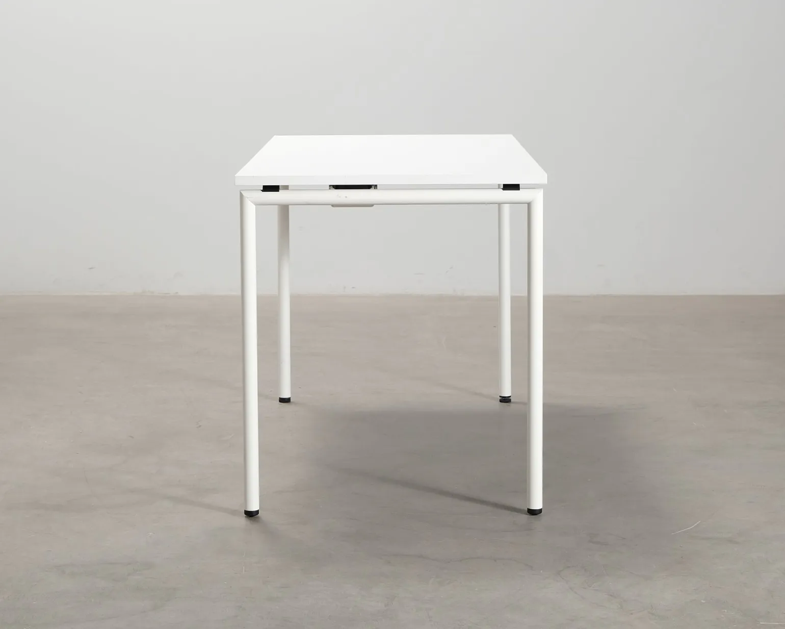 Four Design Contemporary matbord vit