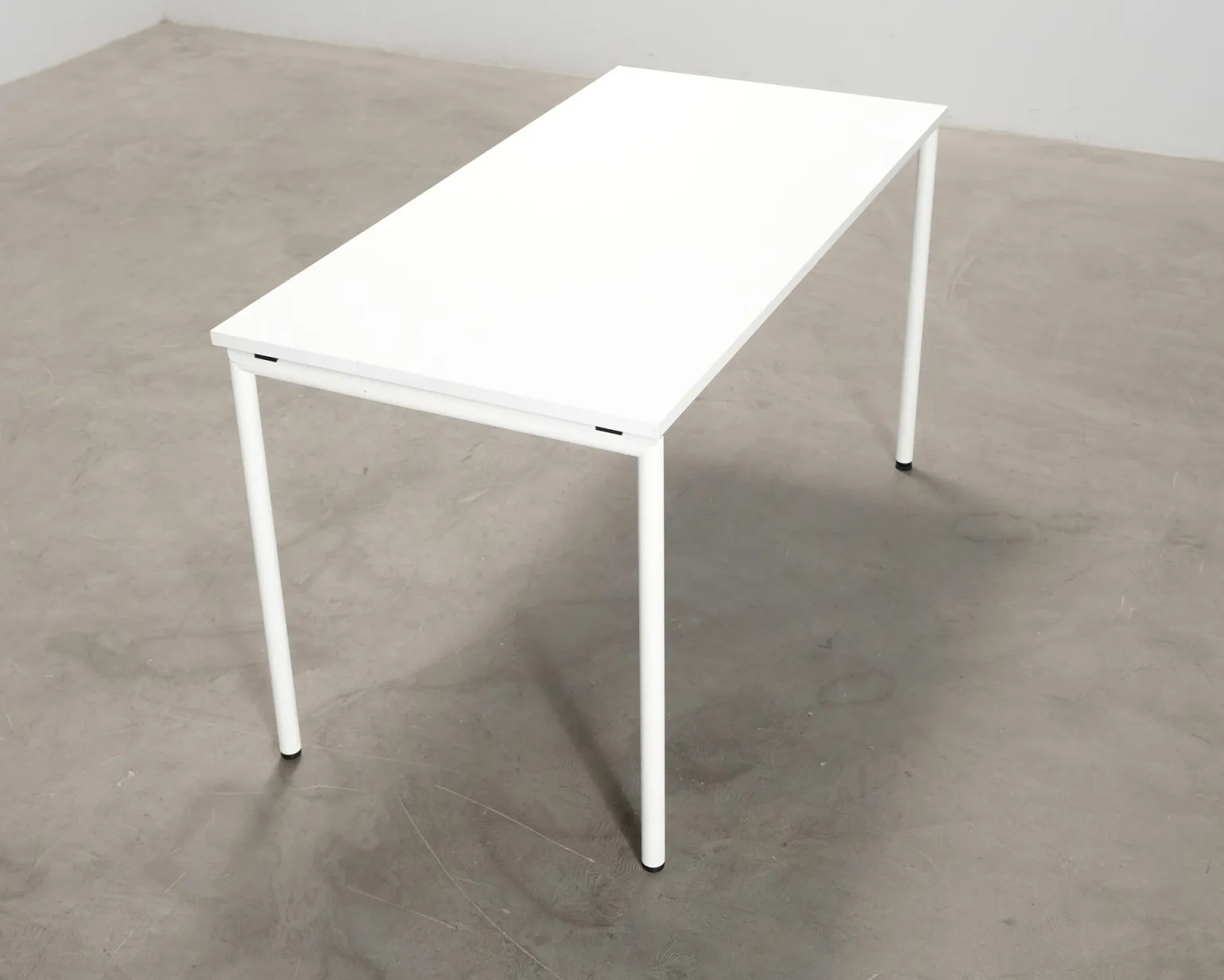 Four Design Contemporary matbord vit