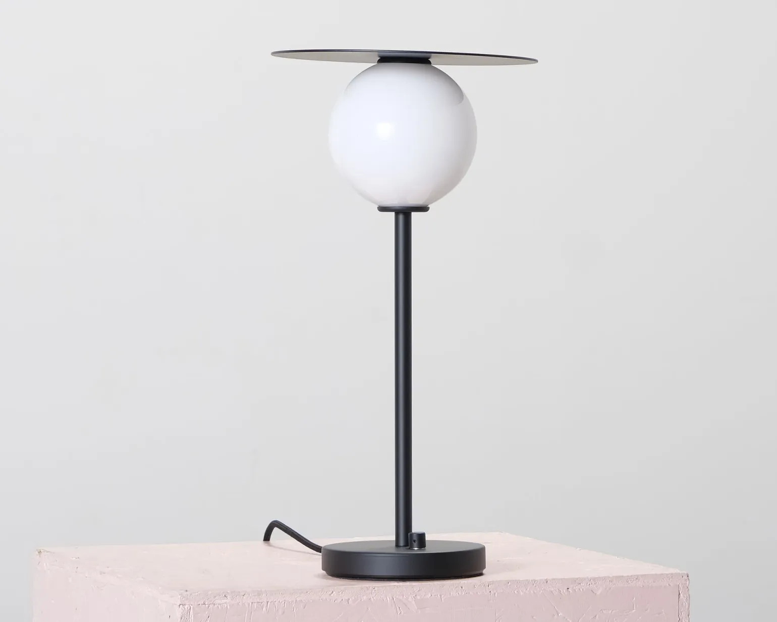 Friends & Founders Paris Nights bordslampa