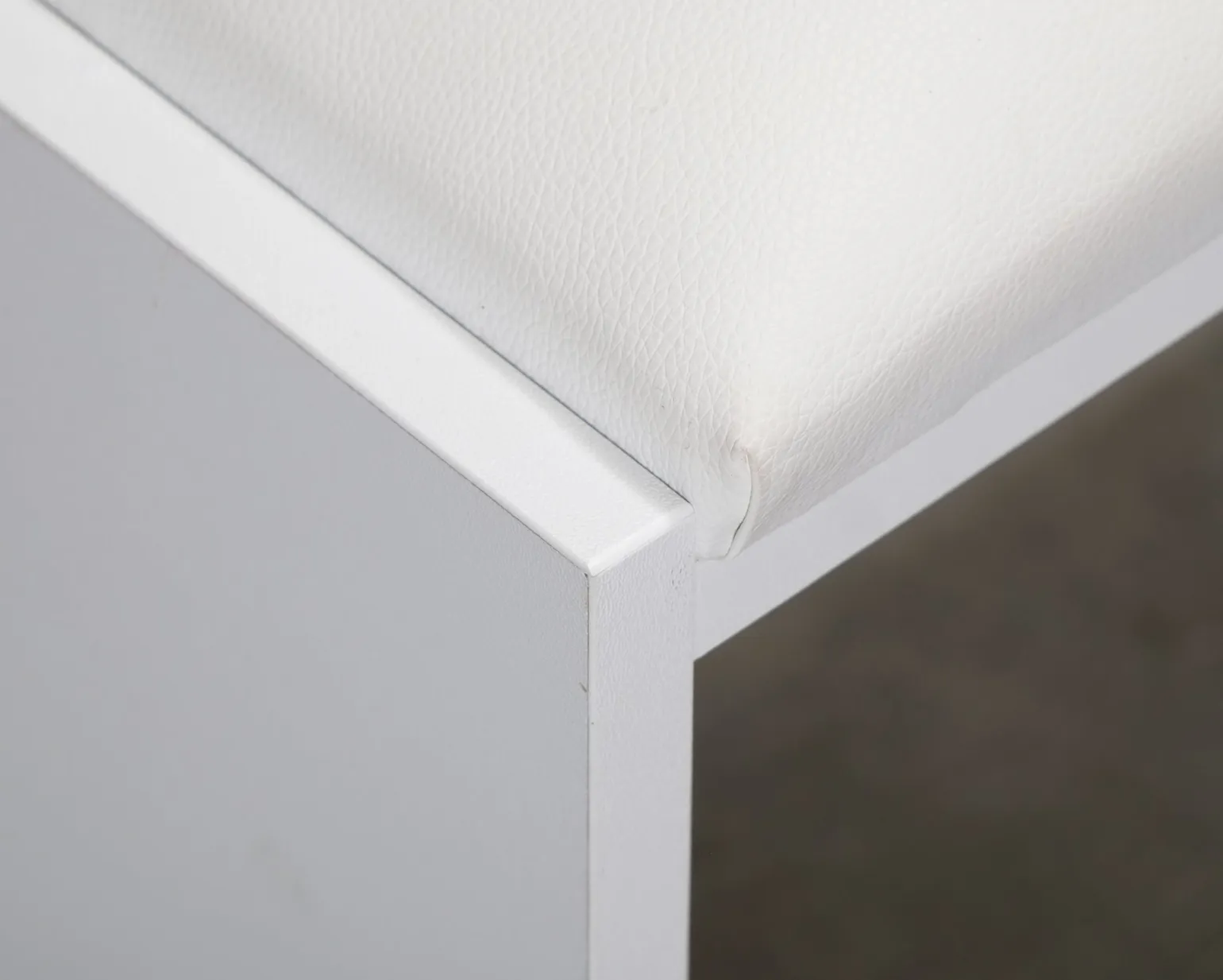 Glow sminkbord med stol vit