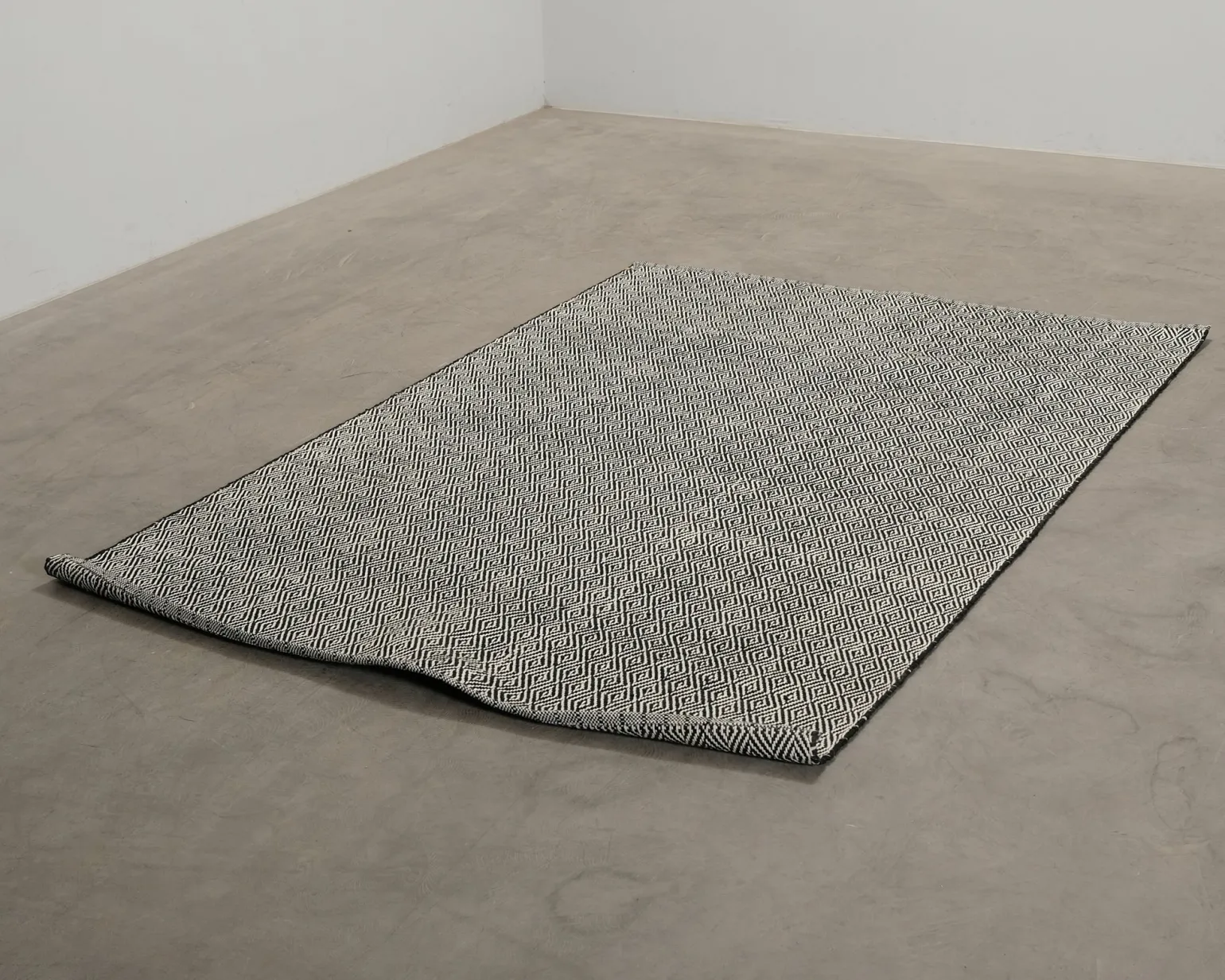 GOF Bullo Diamond matta 160 x 230 cm svartvit