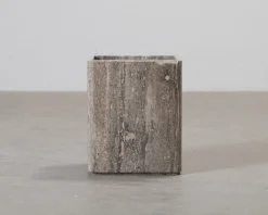 Gubi Pietra sivupöytä travertiini