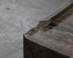Gubi Pietra sivupöytä travertiini