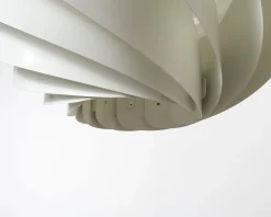 GUBI Turbo pendellampa ø 62 cm vit