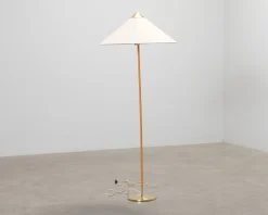 GUBI Tynell 9602 golvlampa canvas / mässing
