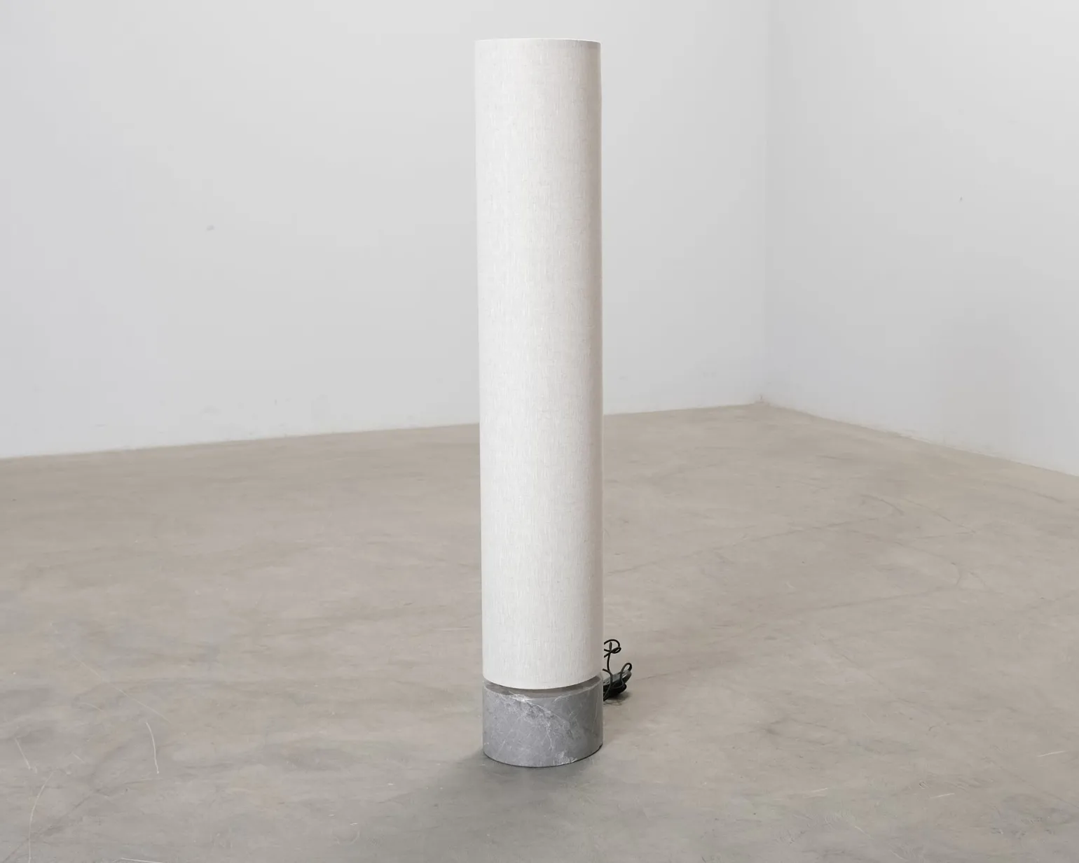 GUBI Unbound golvlampa