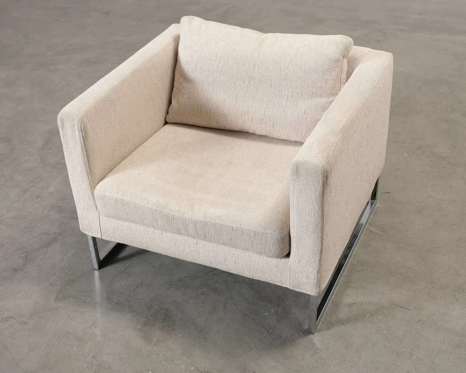 Hakola fåtölj beige