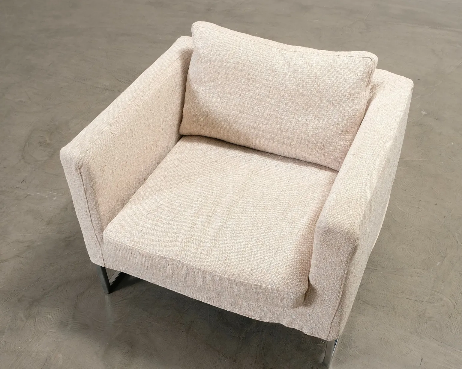 Hakola fåtölj beige