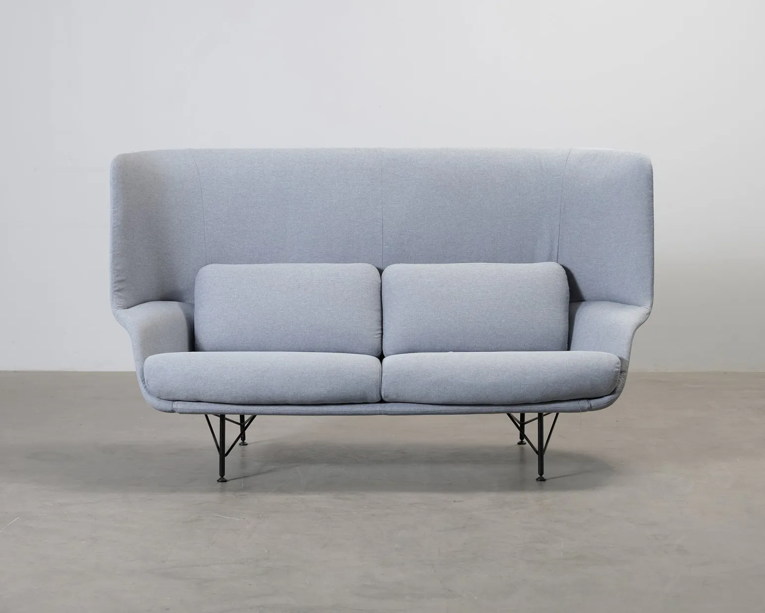 Herman Miller Striad Lounge 2-sits soffa ljusblå