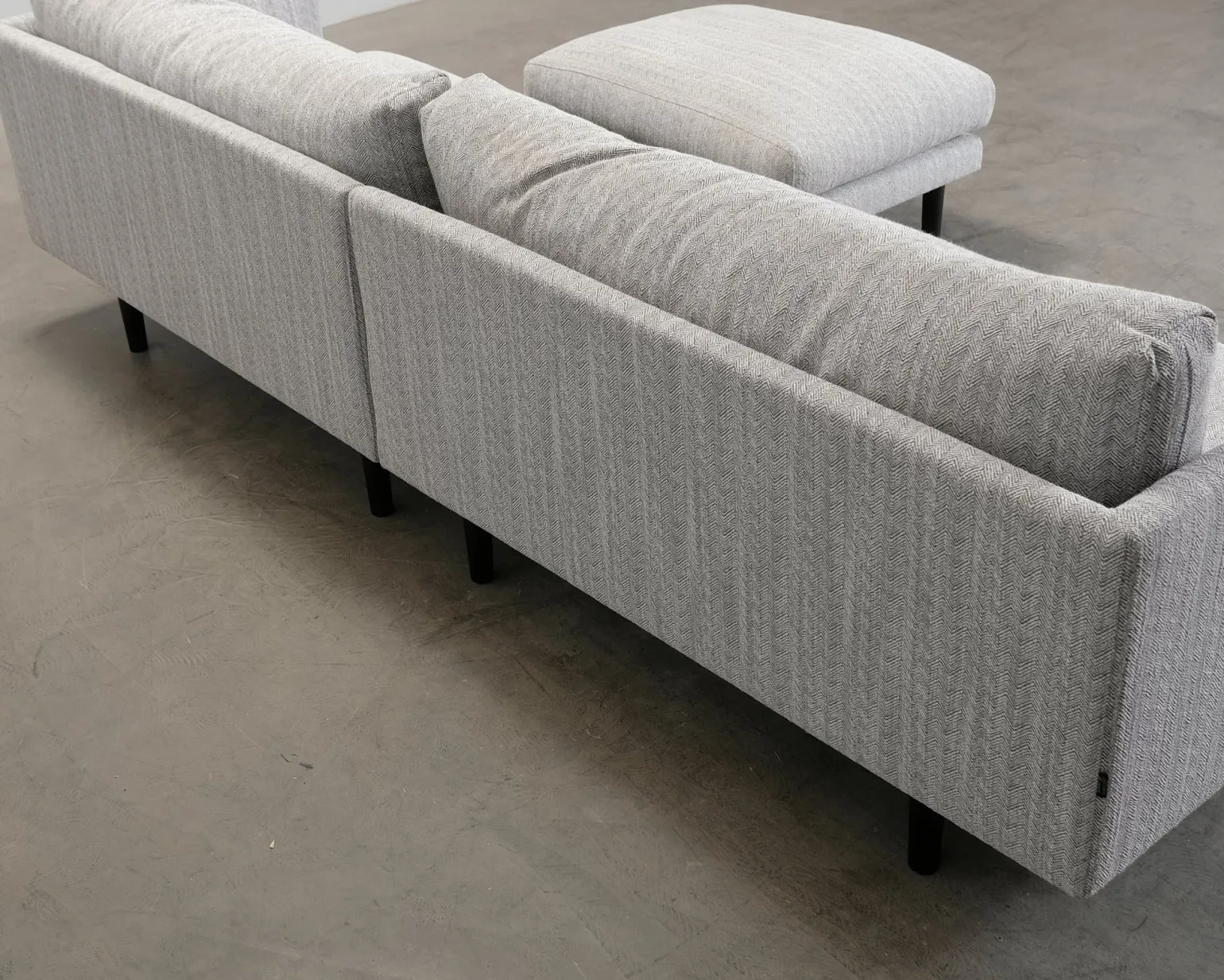 Homeline 4-sits soffa med fotpall grå