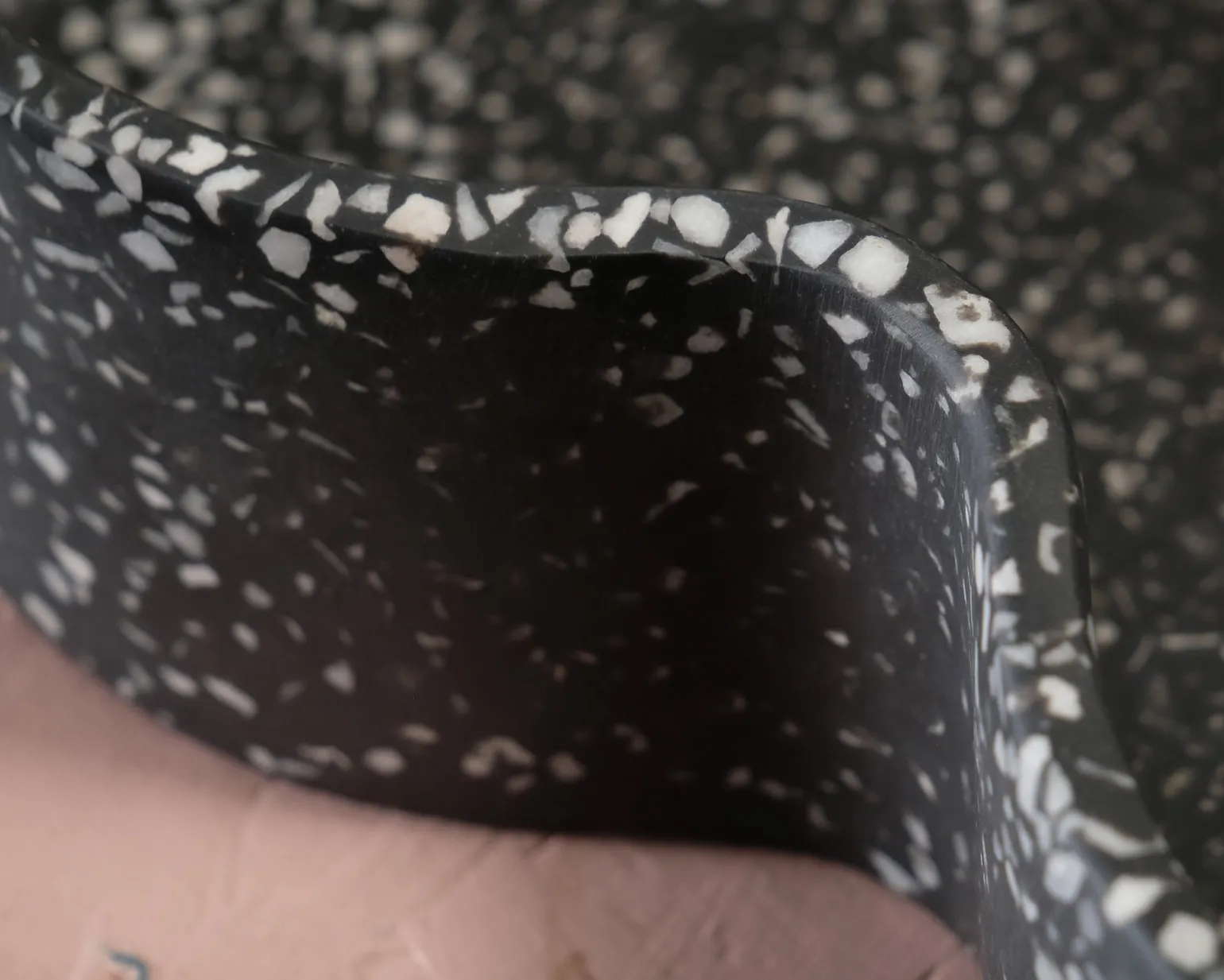 Humdakin Pisa Terrazzo Bowl skål svart 32 cm