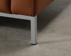 Interface fåtölj brun läder