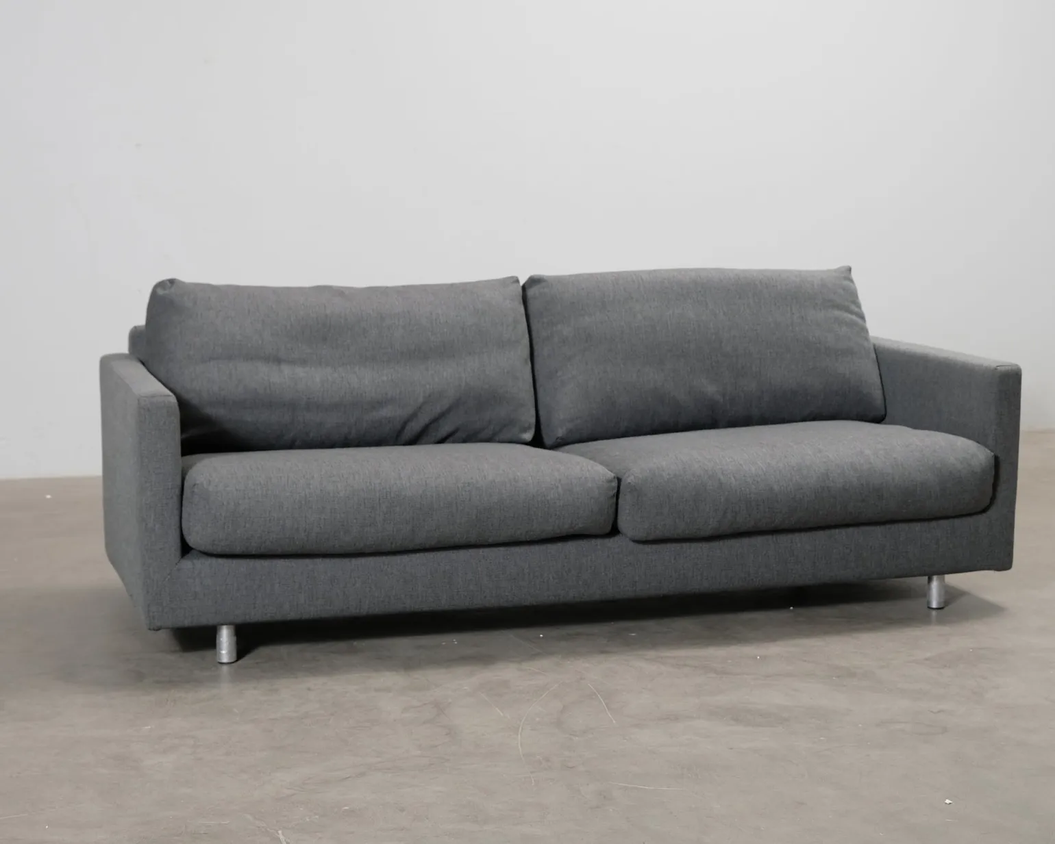 Interface 2-sits soffa mörkgrå