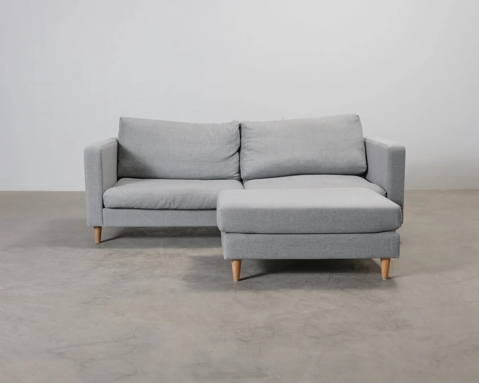 Iris 2,5-sits soffa med fotpall grå