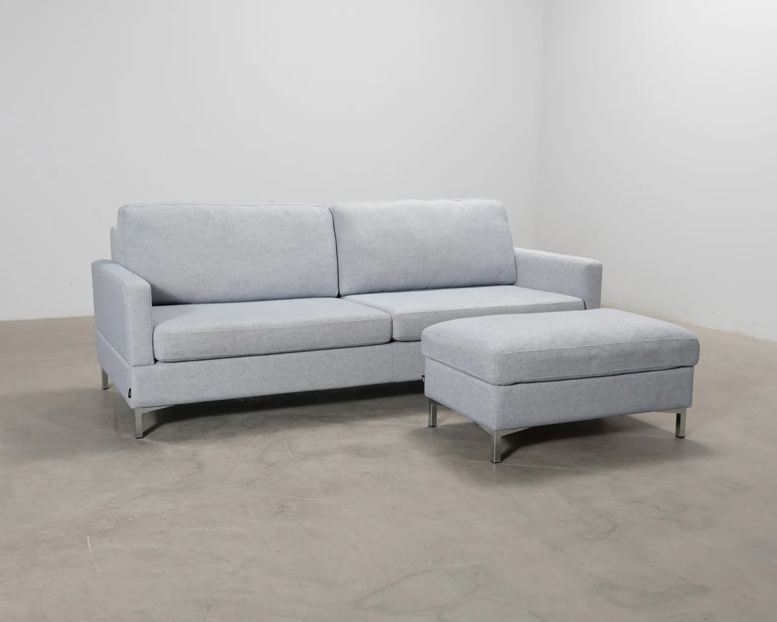 Isku 2,5-sits soffa med fotpall grå
