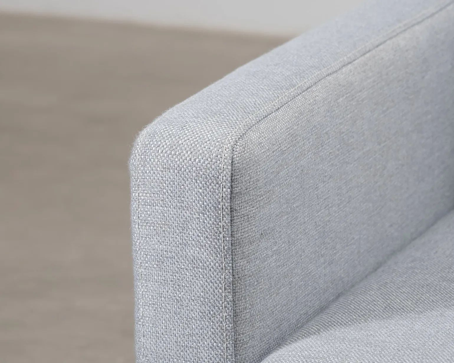 Isku 2,5-sits soffa med fotpall grå