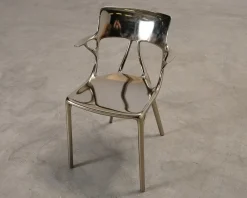 Kartell A.I. Metal stol brons