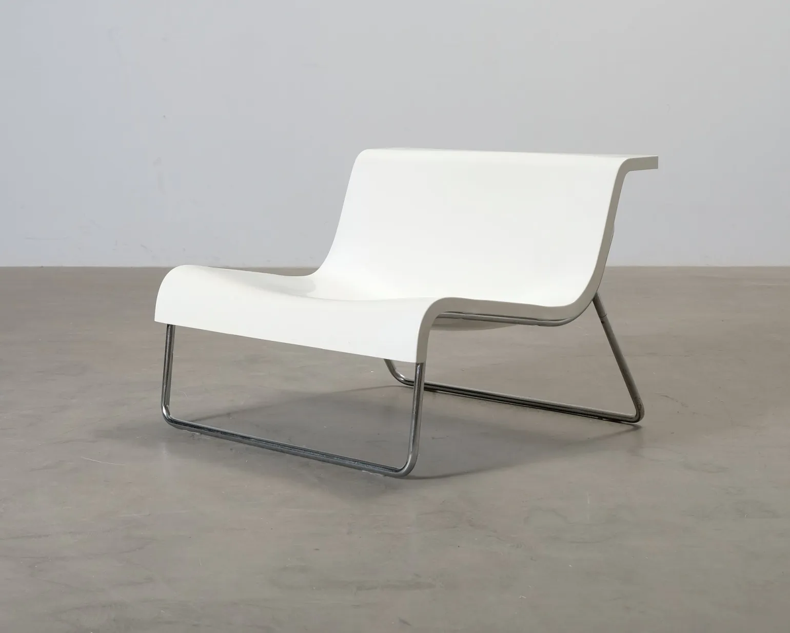 Kartell Form fåtölj vit