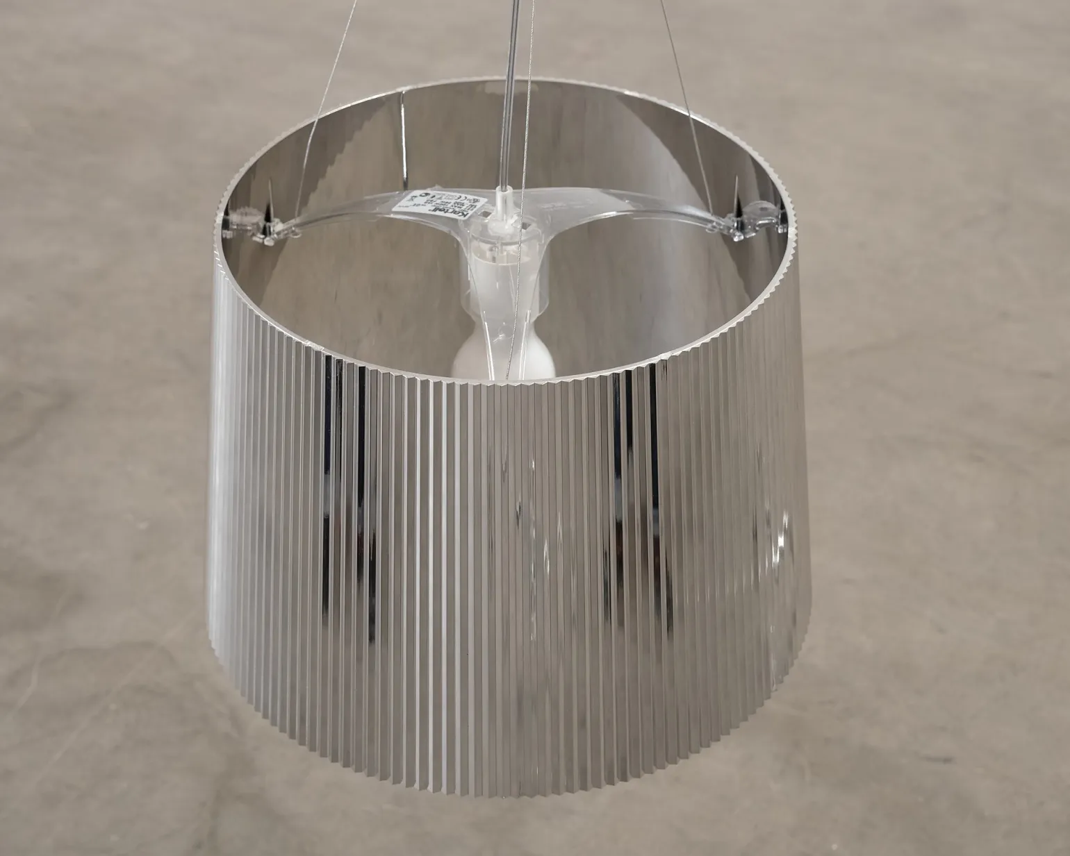 Kartell Gé pendellampa krom