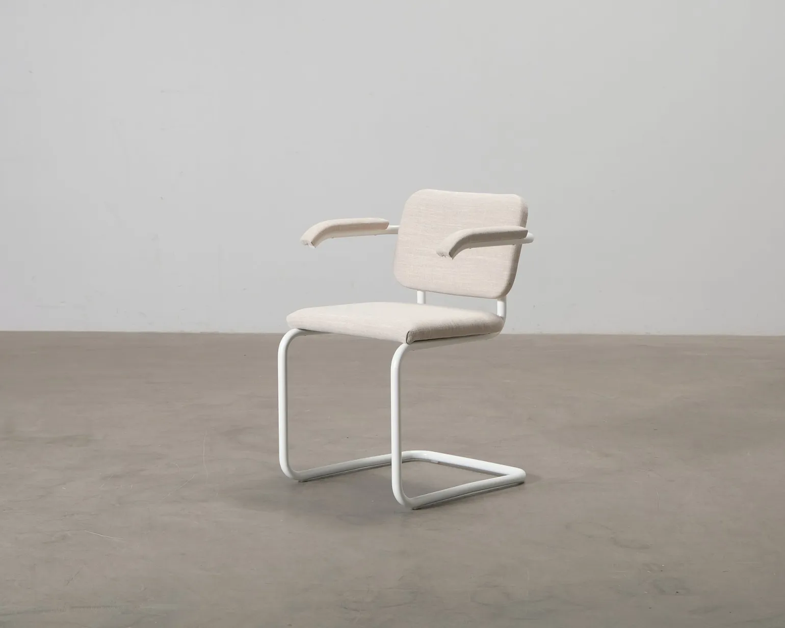 Knoll Cesca stol med armstöd beige / vit
