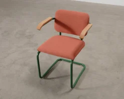 Knoll Cesca stol med armstöd röd / grön / bok