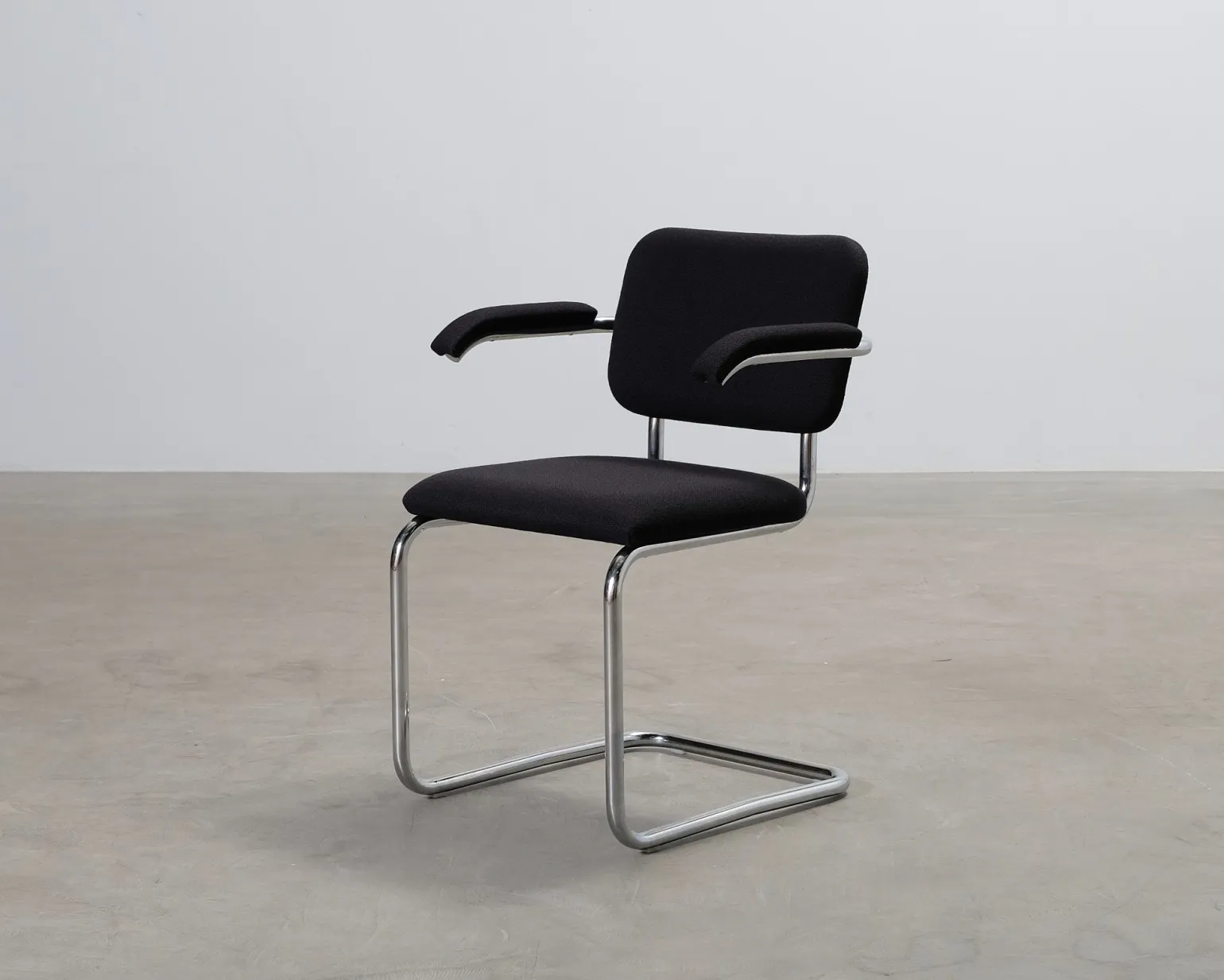 Knoll Cesca stol svart