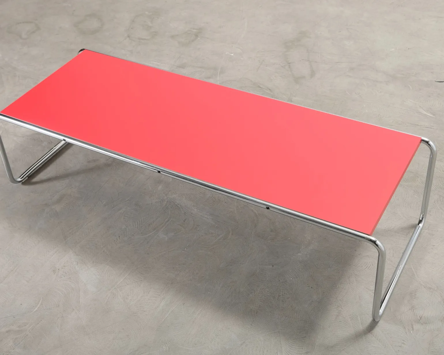 Knoll Laccio soffbord röd