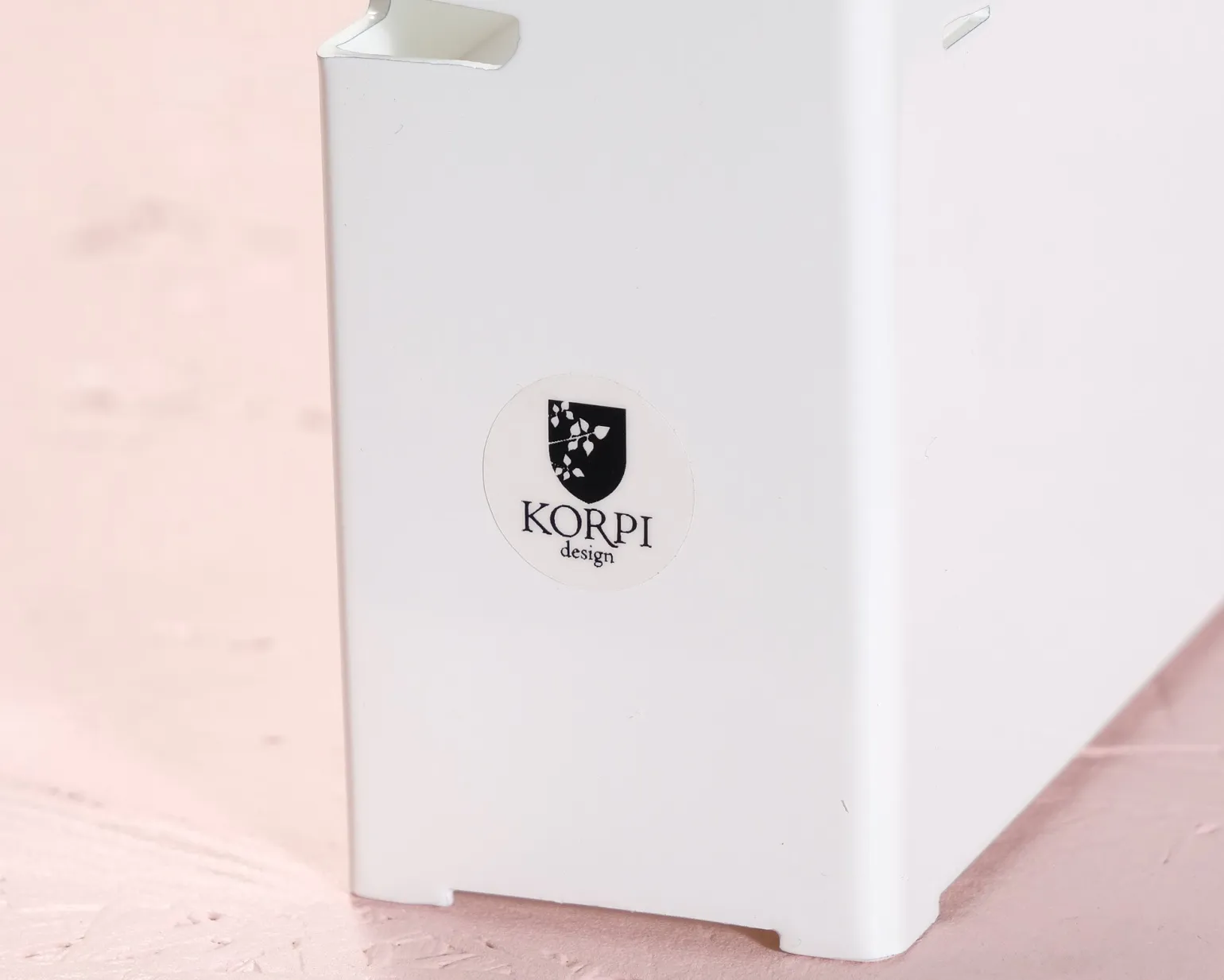 Korpi Design Kaski bordslampa vit