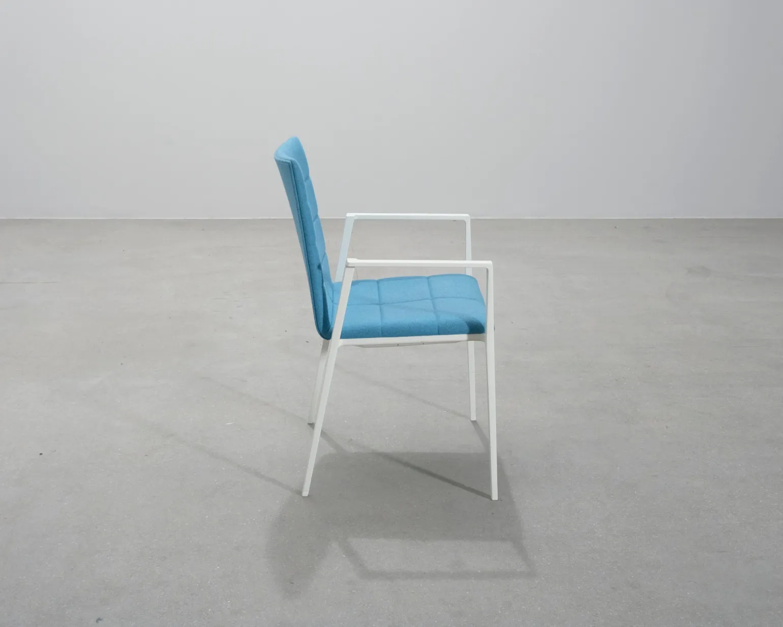 Lammhults Archal karmstol turkos