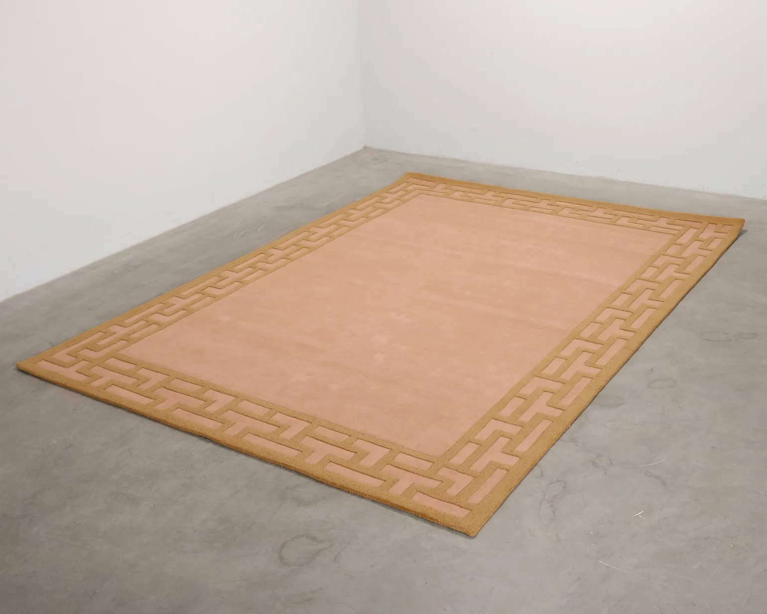 Layered Alice Crawley Indocine matta 250 x 350 cm Mellow Rose