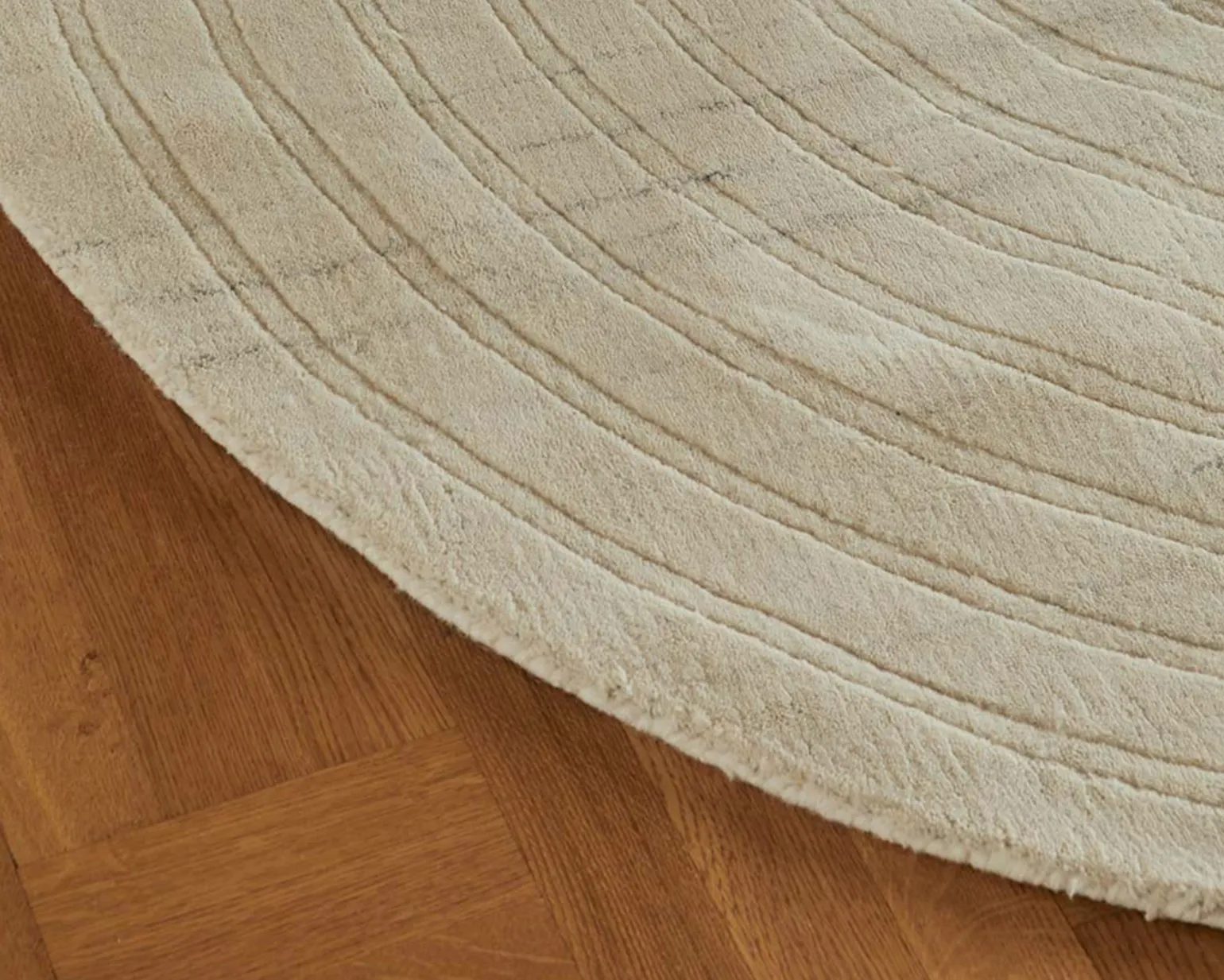 Layered Circular ullmatta 180 x 270 cm Bone White