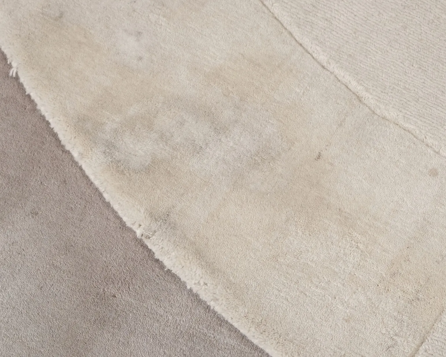 Layered Circular ullmatta 180 x 270 cm Bone White