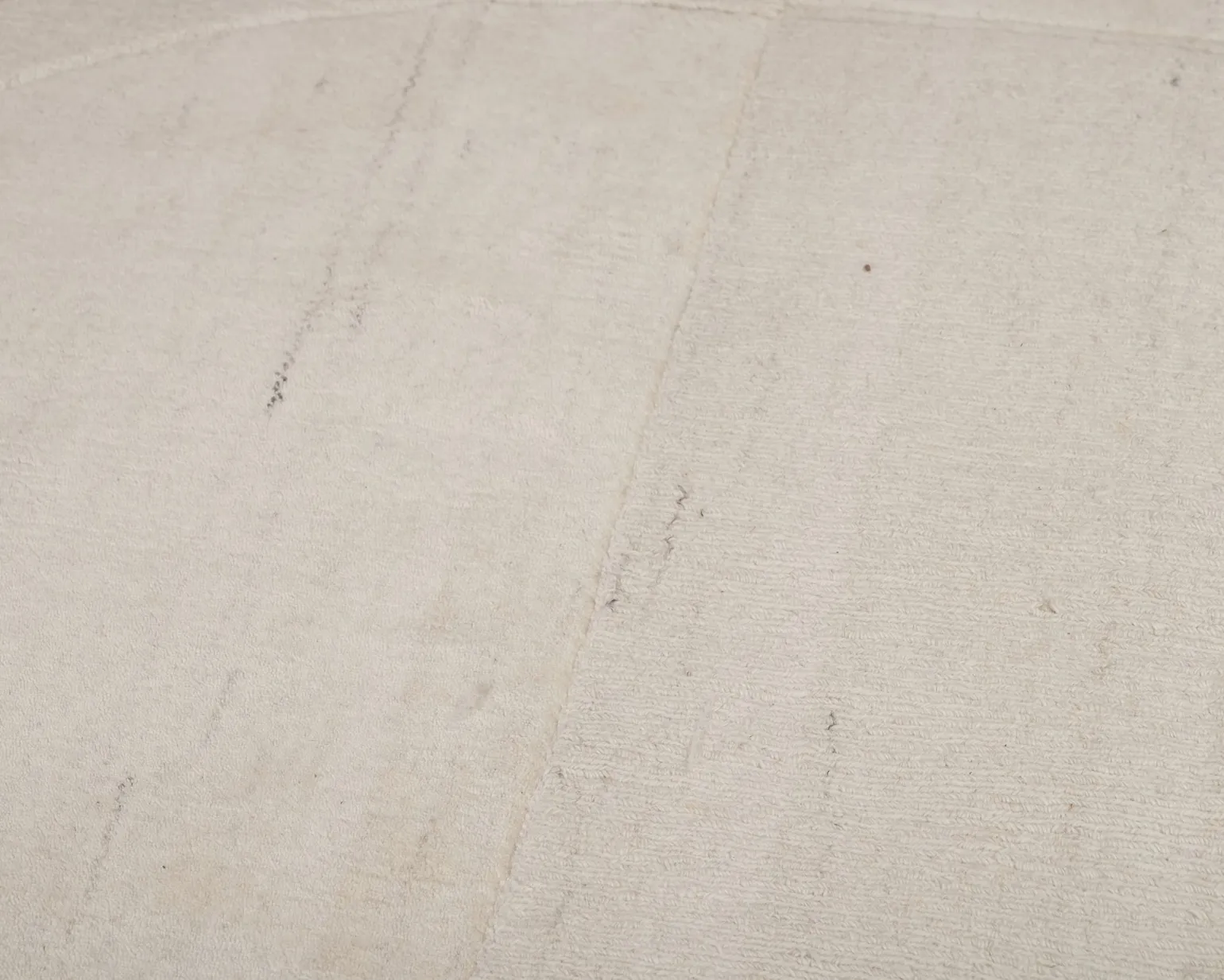 Layered Circular ullmatta 180 x 270 cm Bone White