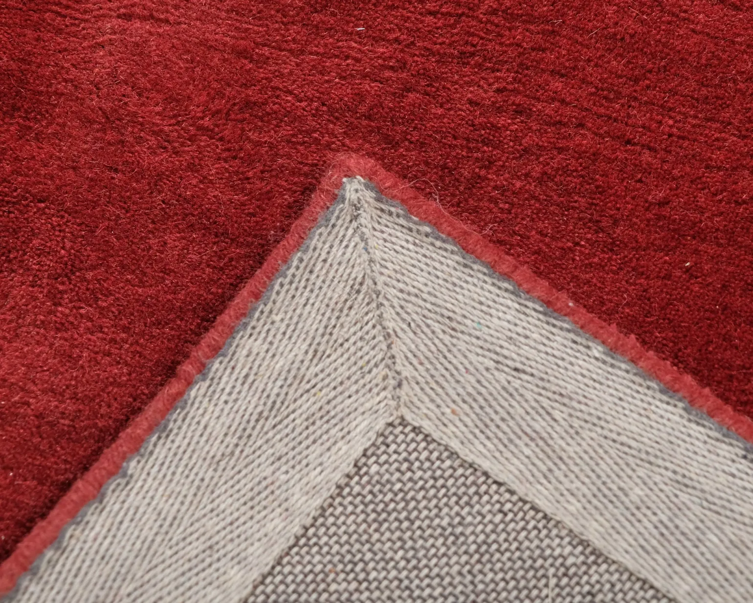Layered Classic Solid ullmatta 200 x 300 cm röd