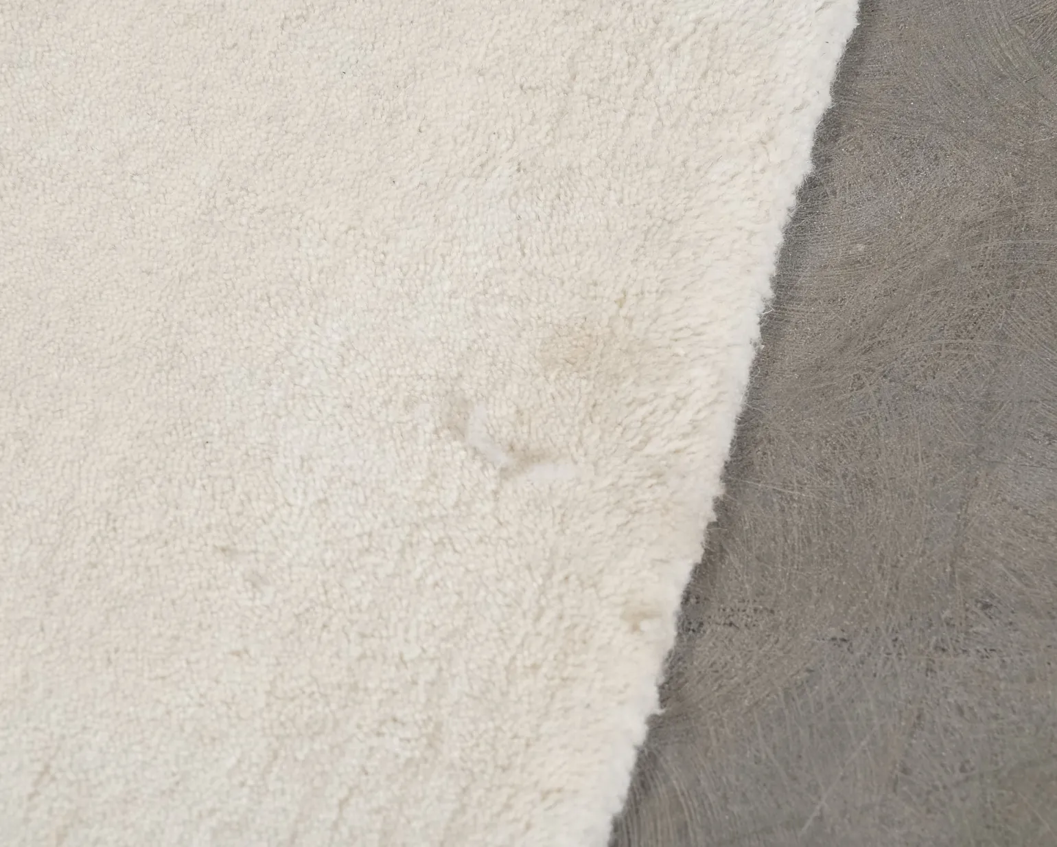 Layered Classic Solid Wool ullmatta 300 x 400 cm Bone White
