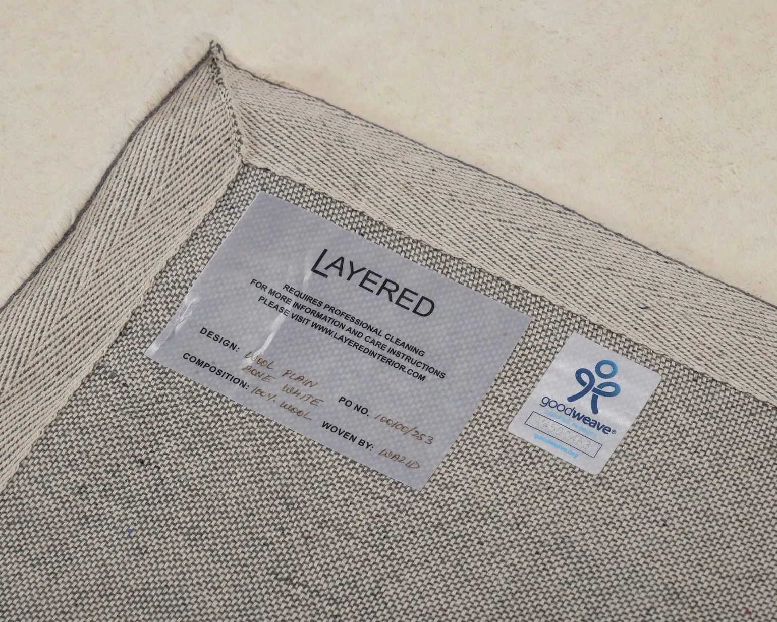 Layered Classic Solid Wool ullmatta 300 x 400 cm Bone White
