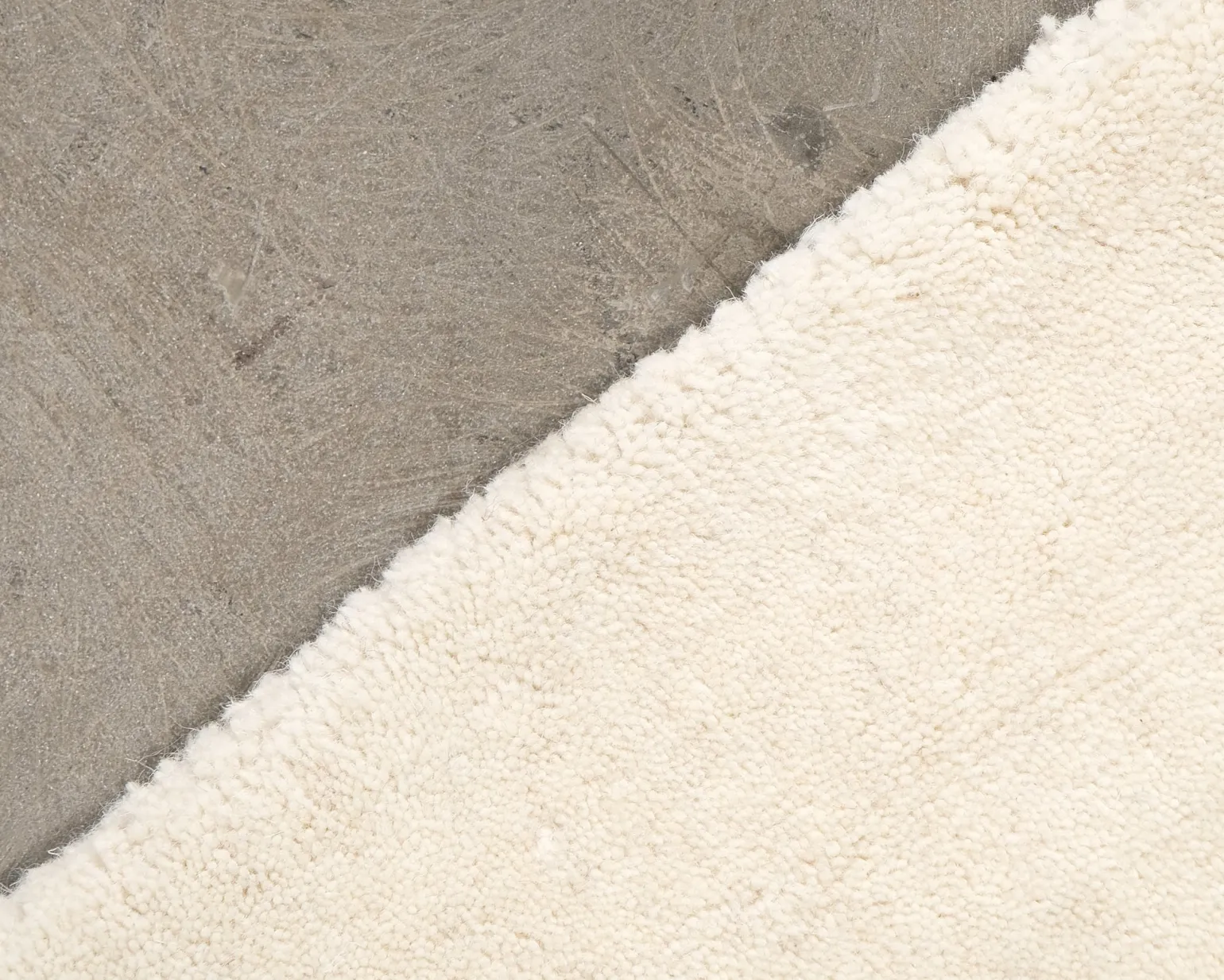 Layered Classic Solid Wool ullmatta 300 x 400 cm Bone White