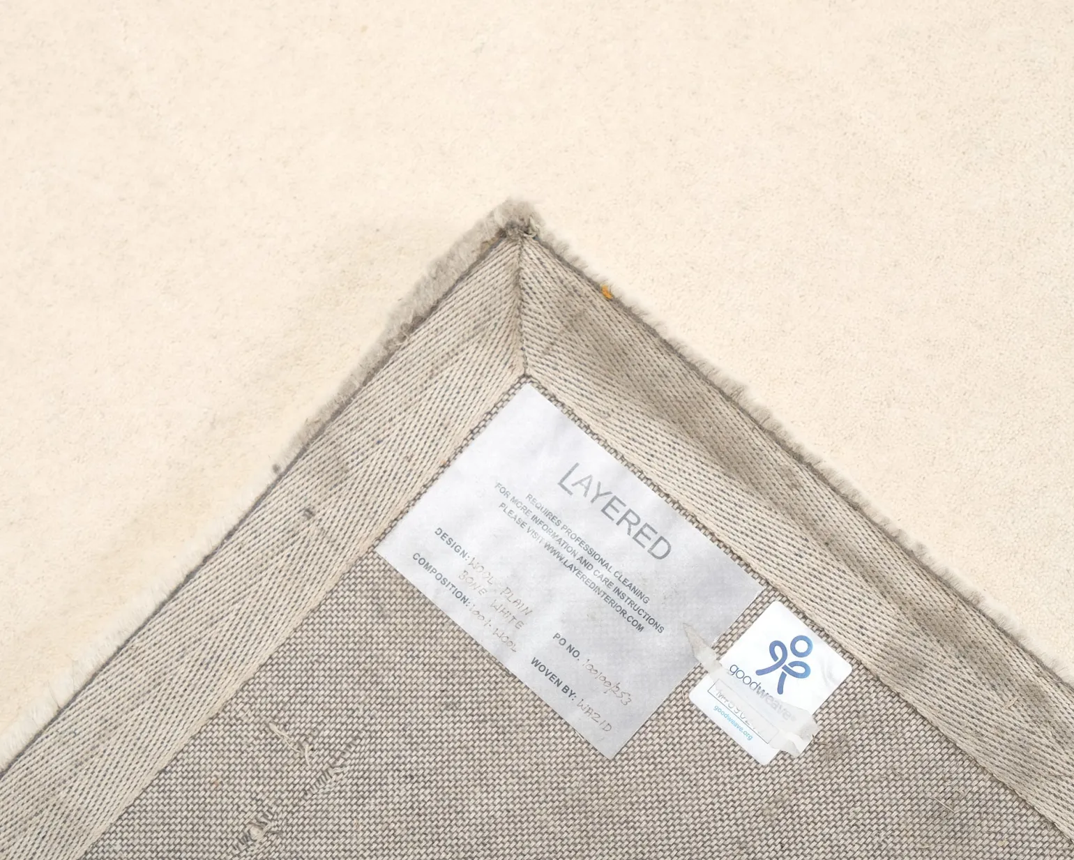 Layered Classic Solid Wool ullmatta 300 x 400 cm Bone White