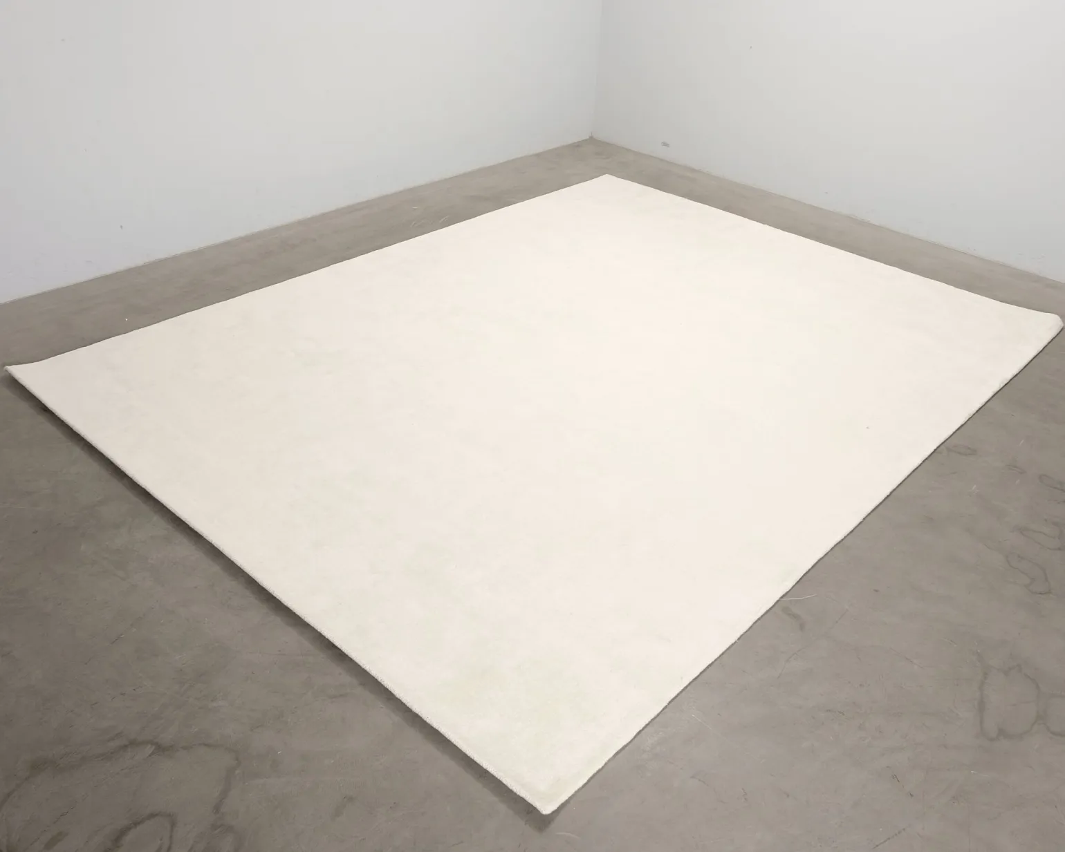 Layered Classic Solid Wool ullmatta 300 x 400 cm Bone White