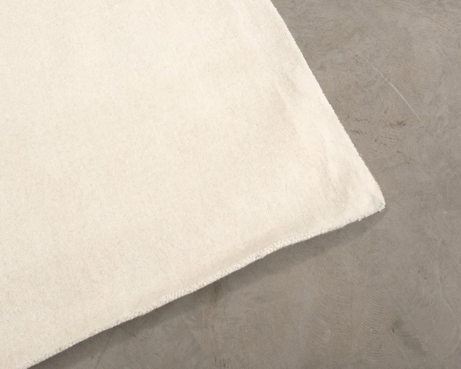 Layered Classic Solid Wool ullmatta 250 x 350 cm Bone White