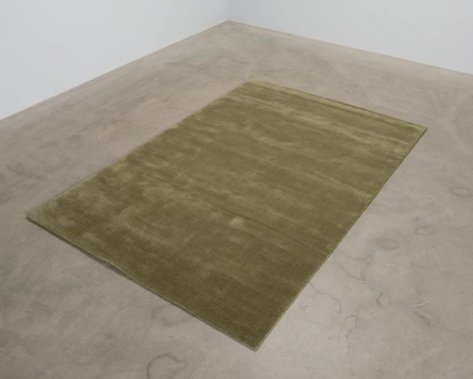Layered Classic Solid Wool ullmatta 180 x 270 cm Capulet Olive