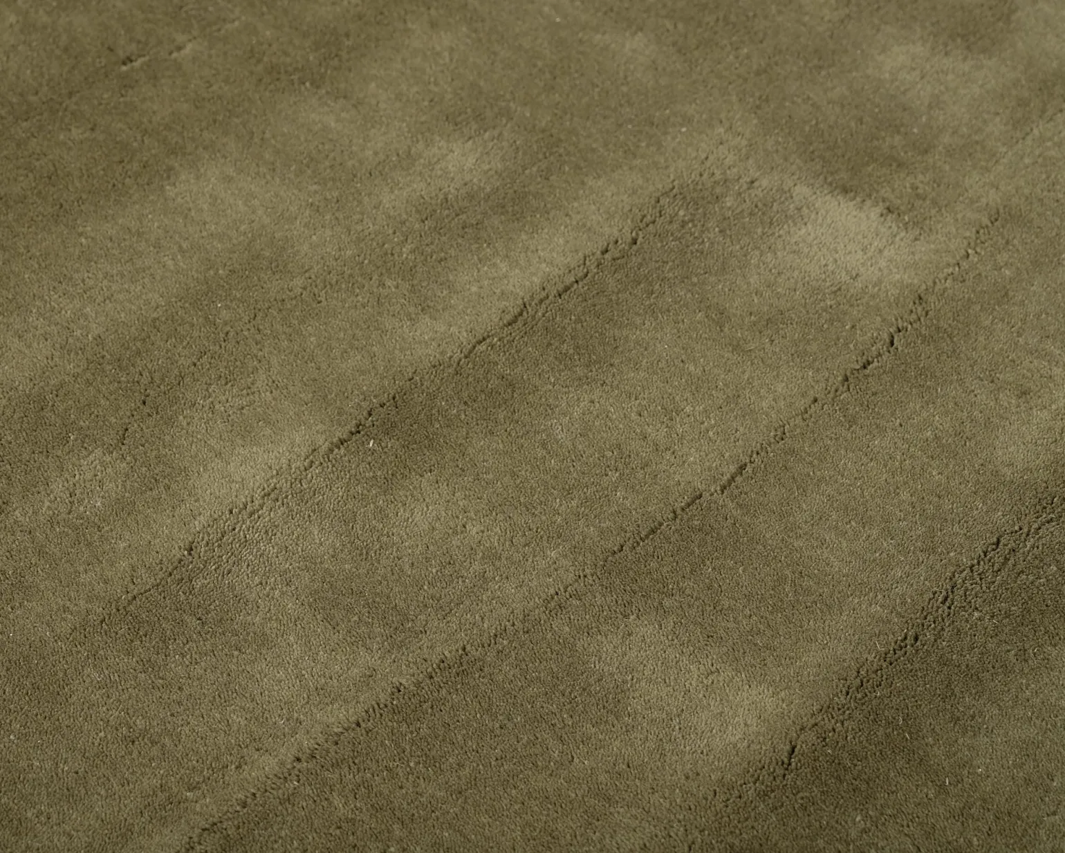 Layered Classic Solid Wool ullmatta 180 x 270 cm Capulet Olive