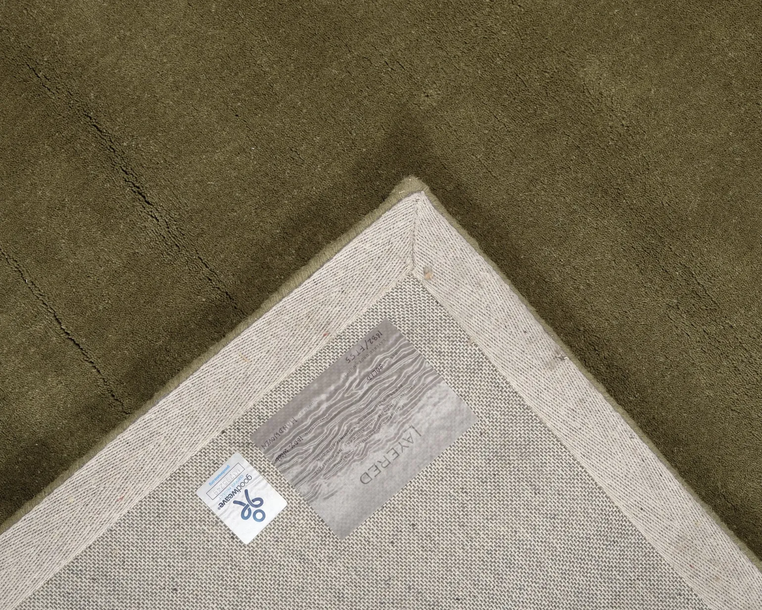 Layered Classic Solid Wool ullmatta 180 x 270 cm Capulet Olive