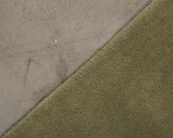 Layered Classic Solid Wool ullmatta 253 x 310 cm Capulet Olive