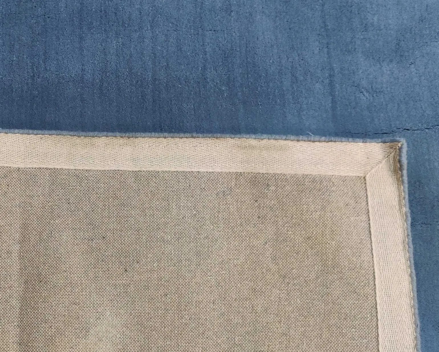 Layered Classic Solid Wool ullmatta 180 x 270 cm cm Cornflower Blue
